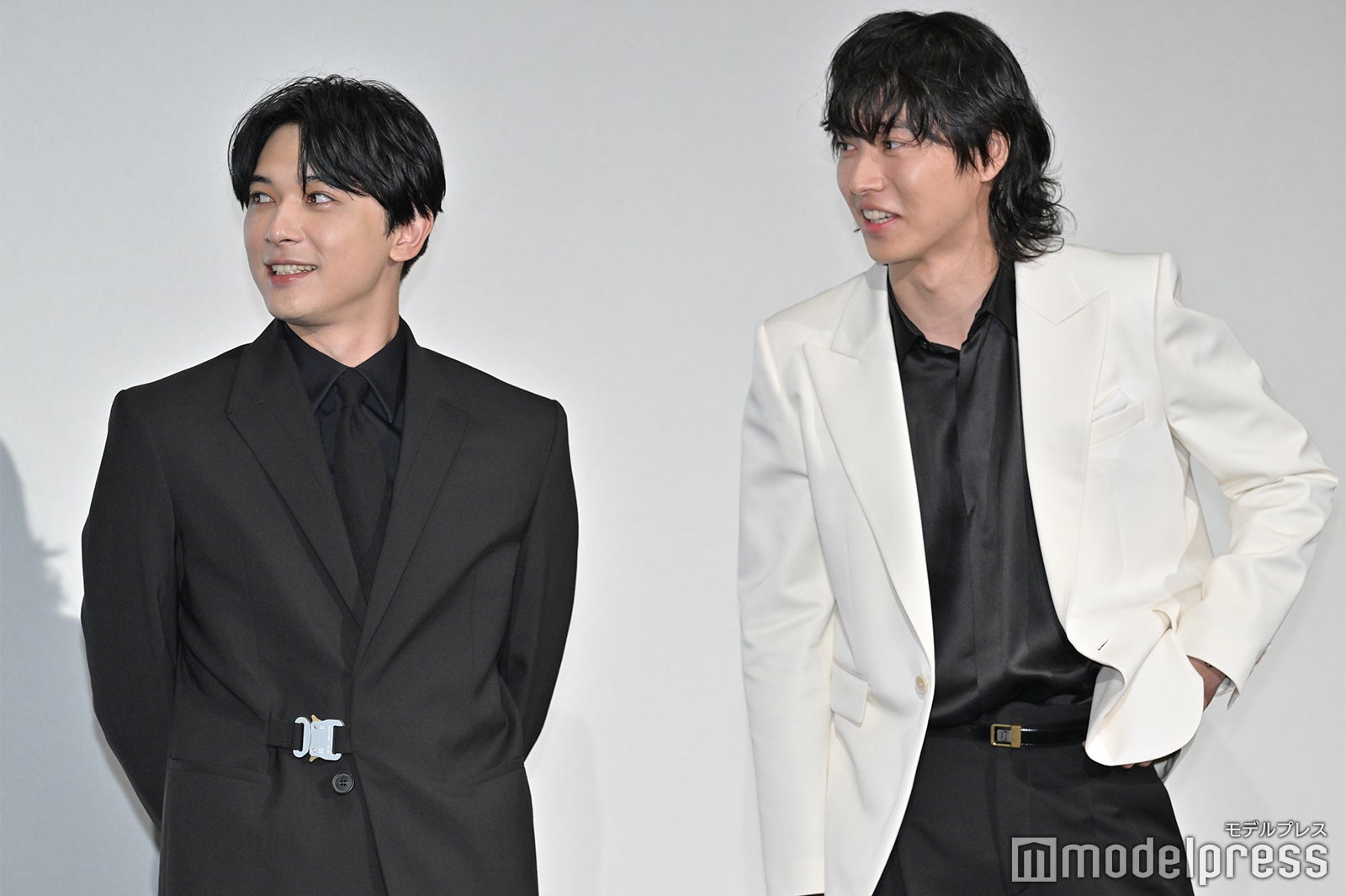 吉沢亮、山崎賢人（C）モデルプレス