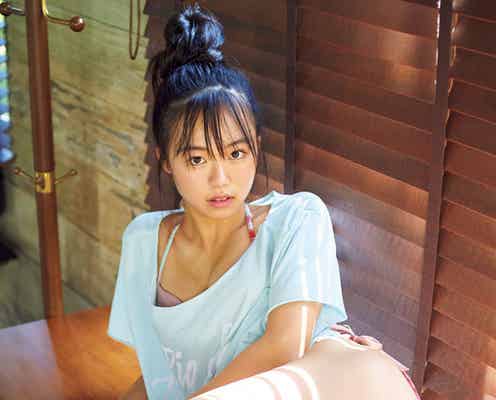 「ミスマガジン」特別賞・ぴーぴる、美脚あらわに“エモい”表情