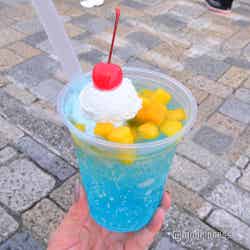 ブルーハワイ・ソーダ~マンゴー&ホイップ~600円(C)モデルプレス