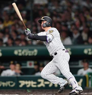 阪神・森下がリーグトップタイの9号ソロ