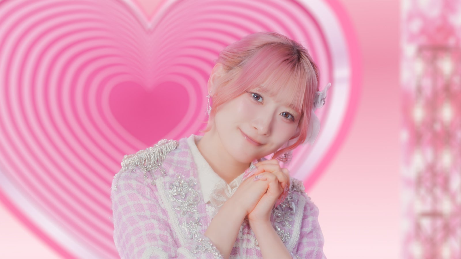 齋藤樹愛羅／「【＝LOVE×ホットペッパービューティー】～一緒に、ラブな自分になろ？篇～」より