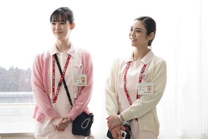 中村里帆、山谷花純(C)カンテレ