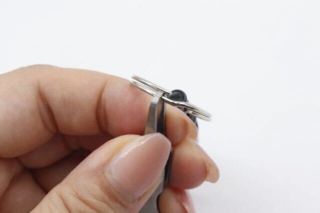 キャンドゥ　ダブルリングオープナー　ダブルリング　使用例　開く