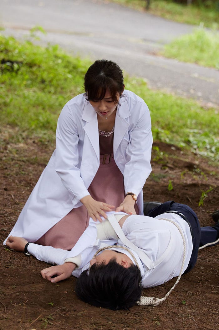 奥山かずさ、田中圭「先生を消す方程式。」第3話より(C)テレビ朝日