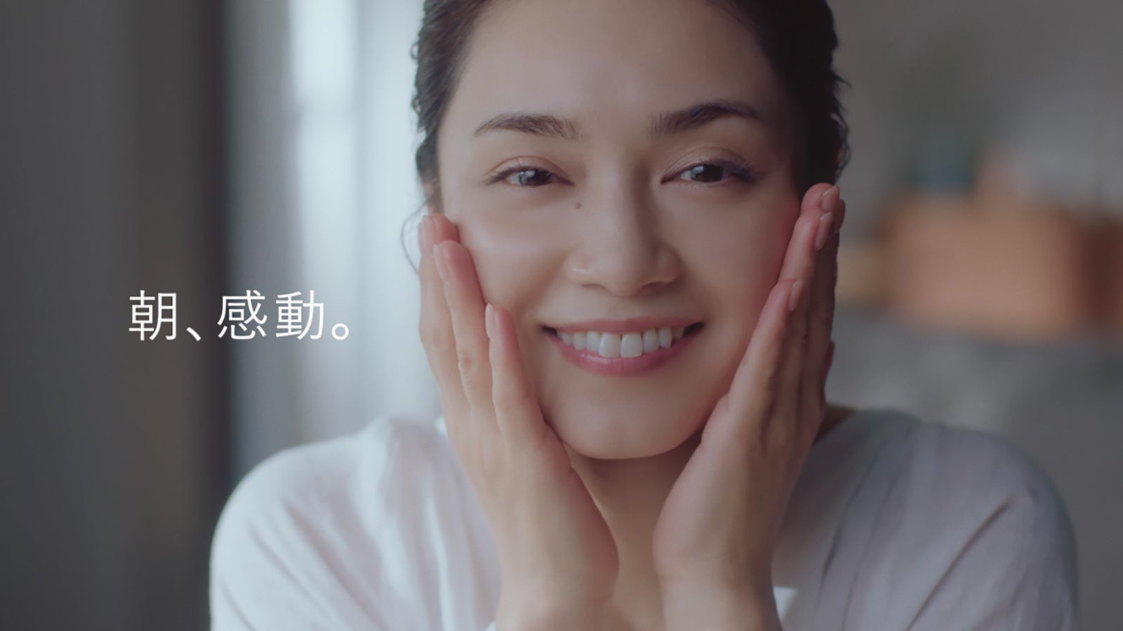 平愛梨／新TVCM『親子との日常篇』より（提供写真）