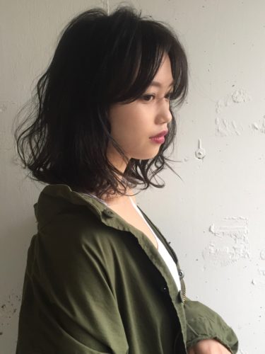 暗めの 韓国風 ヘアカラーを楽しもう 落ち着きもお洒落も叶う人気の髪色って モデルプレス 暗めの 韓国風 ヘアカラーを楽しもう 落ち着きもお洒落も叶う人気の髪色って モデルプレス