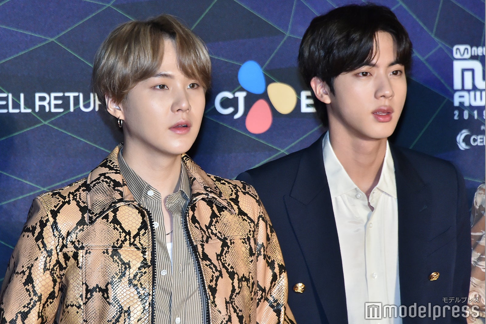 SUGA、JIN（C）モデルプレス