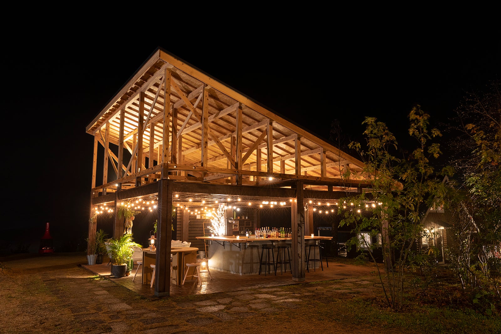 アウトドアバー（提供画像）