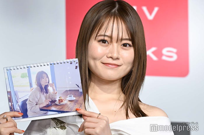 山崎怜奈(C)モデルプレス
