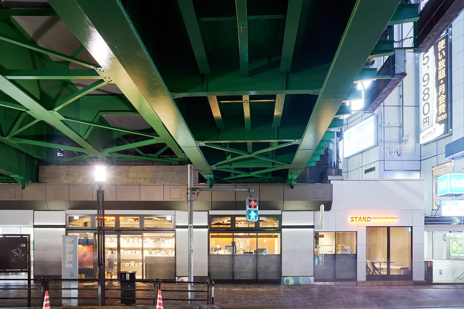 STAND by bookandbedtokyo（提供画像）