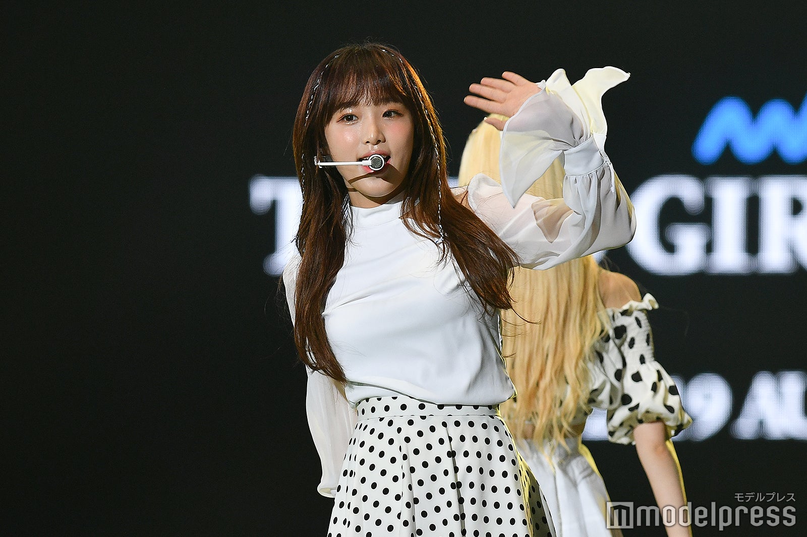 IZ＊ONE（C）モデルプレス