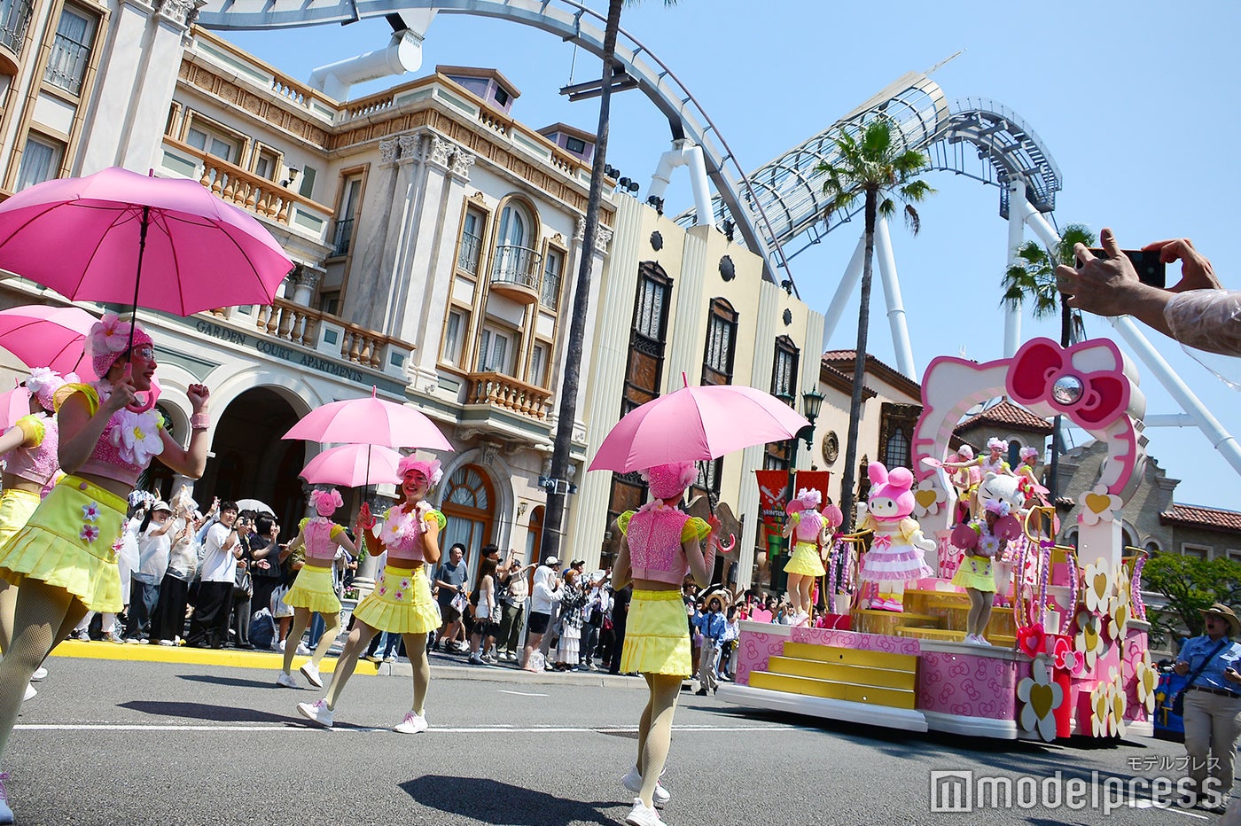 （C）モデルプレス