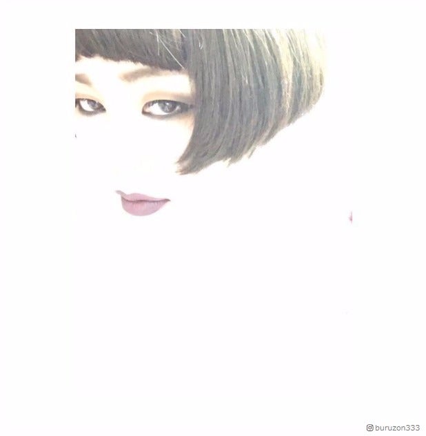 ブルゾンちえみ、ブレイク前の“ベリーショート”写真に「雰囲気が違う」「色っぽい」と反響