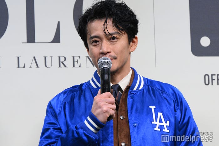 小栗旬(C)モデルプレス