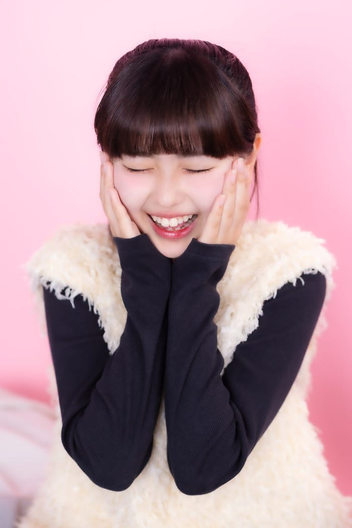 長浜広奈「モデルプレスカウントダウンマガジン vol.12」(東京ニュース通信社刊)写真:野間憲治