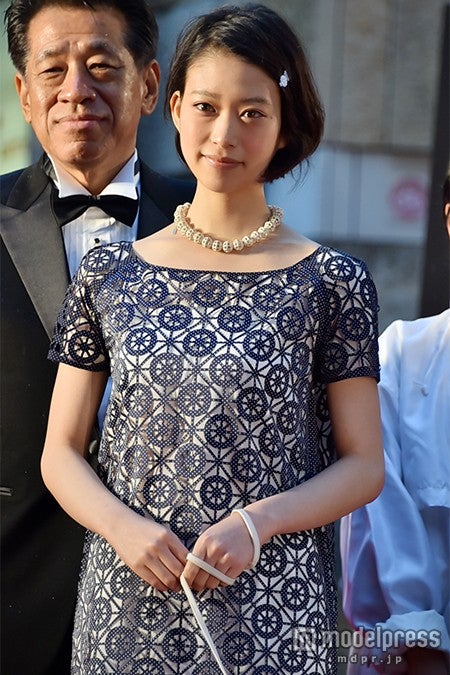 流行の透け素材森川葵