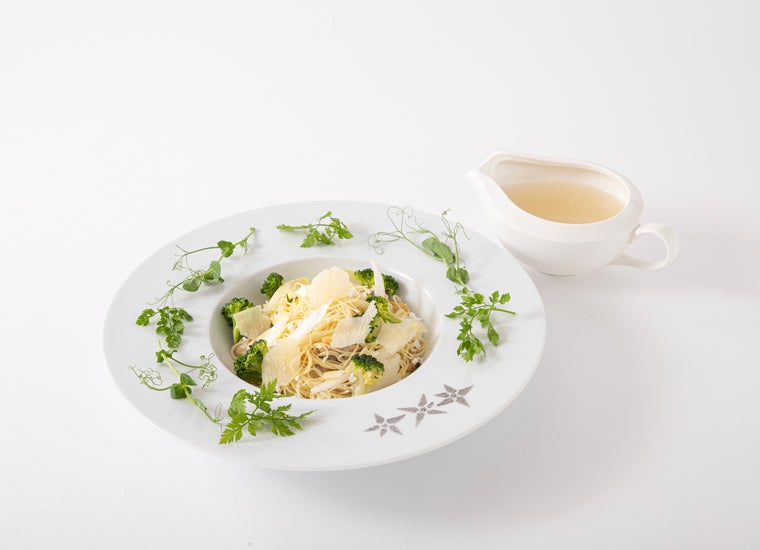 Soup Pasta -Alight- 税込1,990円(C)BIGHIT MUSIC & HYBE. All Rights Reserved.