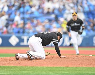 ソフトバンク先発の徐若熙 打球直撃のアクシデント 治療受け復帰