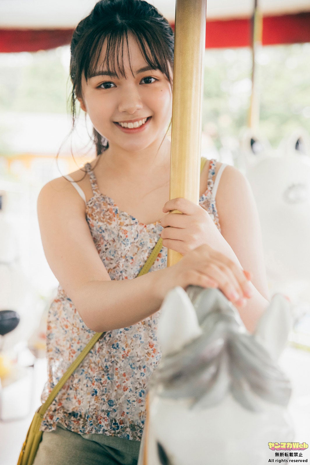 川崎帆々花 透明感溢れる美肌で魅了 甘酸っぱい青春楽しめるグラビア モデルプレス