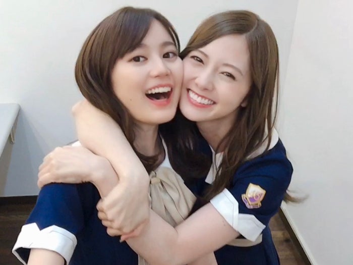 白石麻衣 生田絵梨花 ハグ動画 に絶賛の声 乃木坂46メンバー自撮り ハグ動画 大量投稿 モデルプレス 白石麻衣 生田絵梨花 ハグ動画 に絶賛の声 乃木坂46メンバー自撮り ハグ動画 大量投稿 モデルプレス