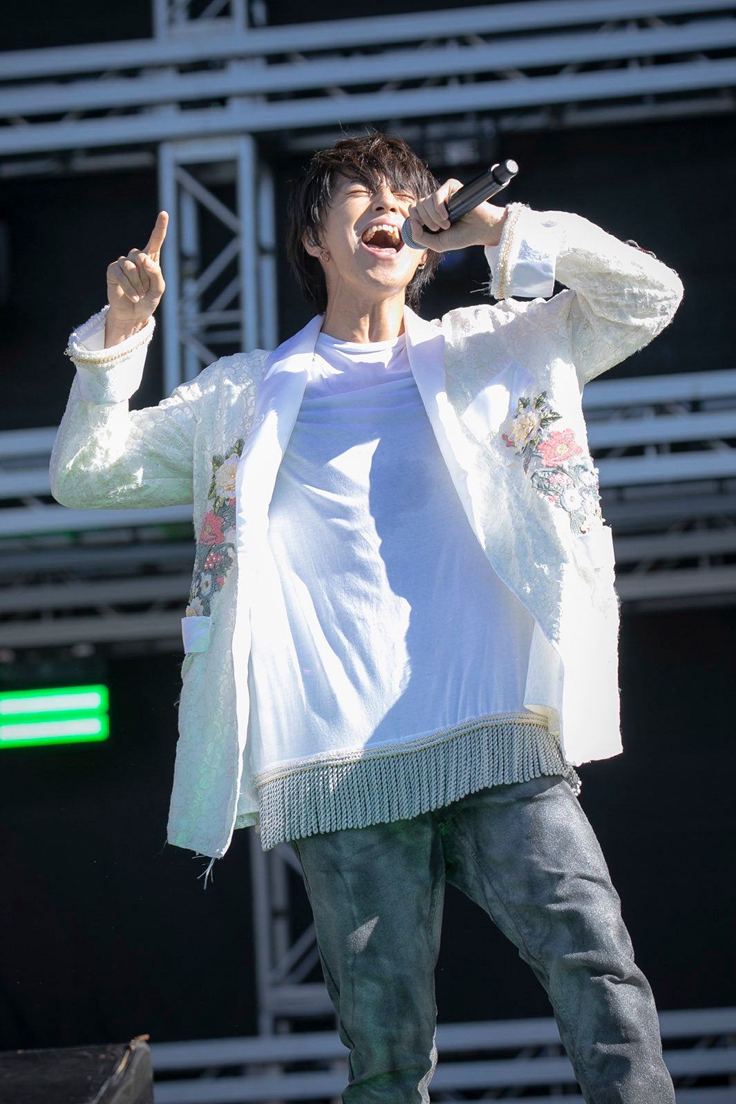 タカシ（写真：米山三郎、深野輝美）