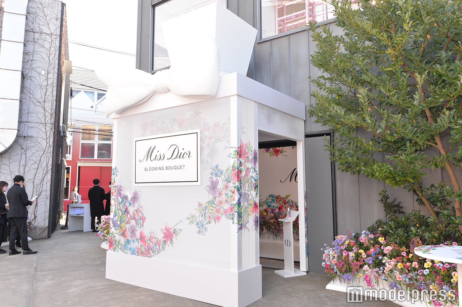 DIOR BLOOMING LOVE GARDEN -ディオール ブルーミング ラブ ガーデン- （C）モデルプレス