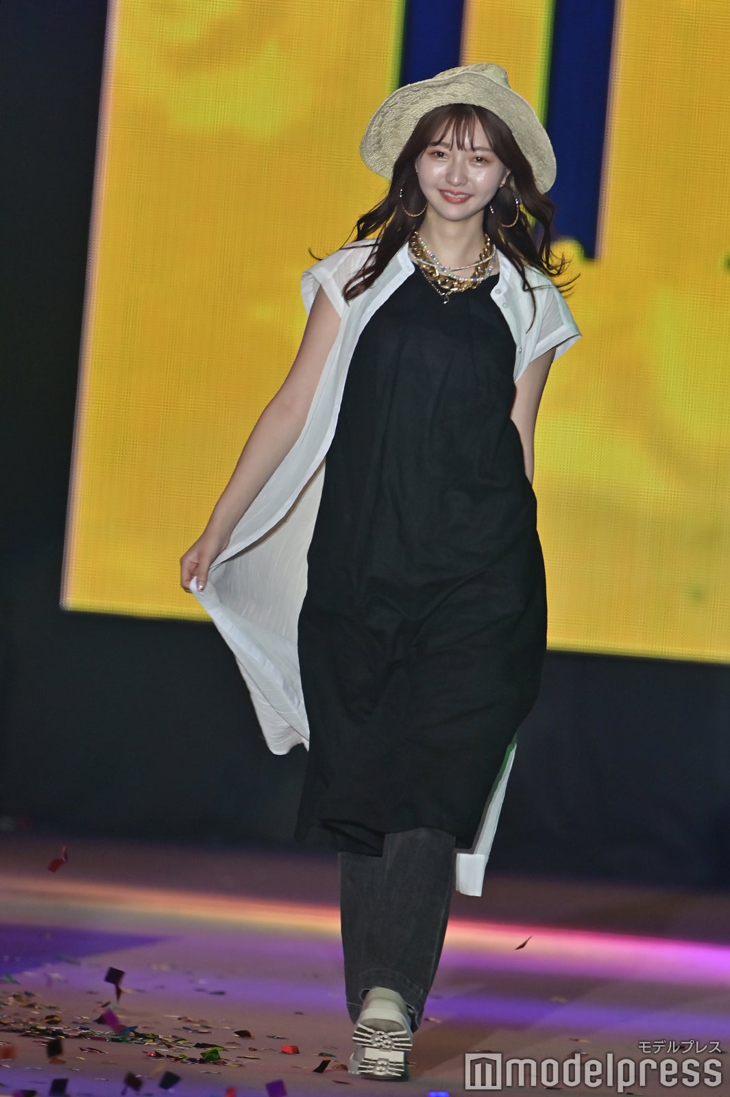 （C）モデルプレス