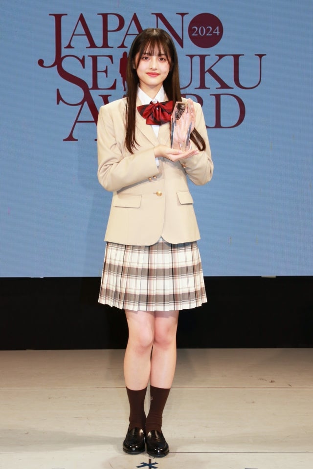 ”日本一制服が似合う女子”グランプリは身長171cmの高校2年生・雪明さん 『第11回日本制服アワード』授賞式 モデルプレス