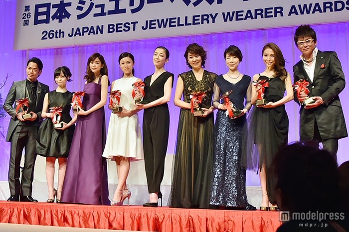 深田恭子 桐谷美玲 橋本環奈ら豪華ドレスで集結 ジュエリーベストドレッサー賞 表彰式 モデルプレス 深田恭子 桐谷美玲 橋本環奈ら豪華ドレスで集結 ジュエリーベストドレッサー賞 表彰式 モデルプレス