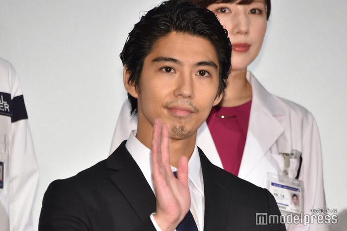 賀来賢人(C)モデルプレス