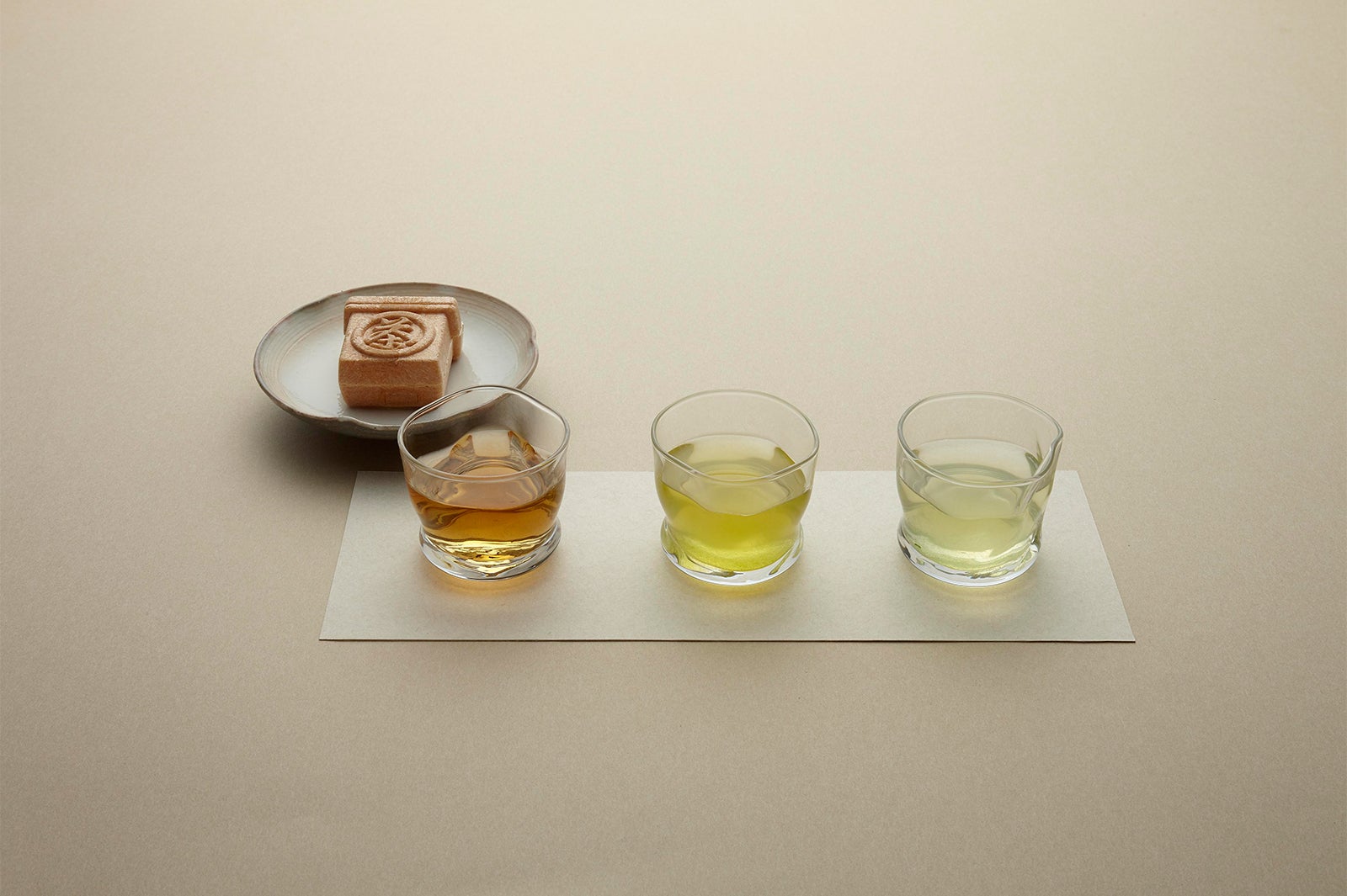 茶房メニュー「冷茶飲みくらべセット」／画像提供：辻利