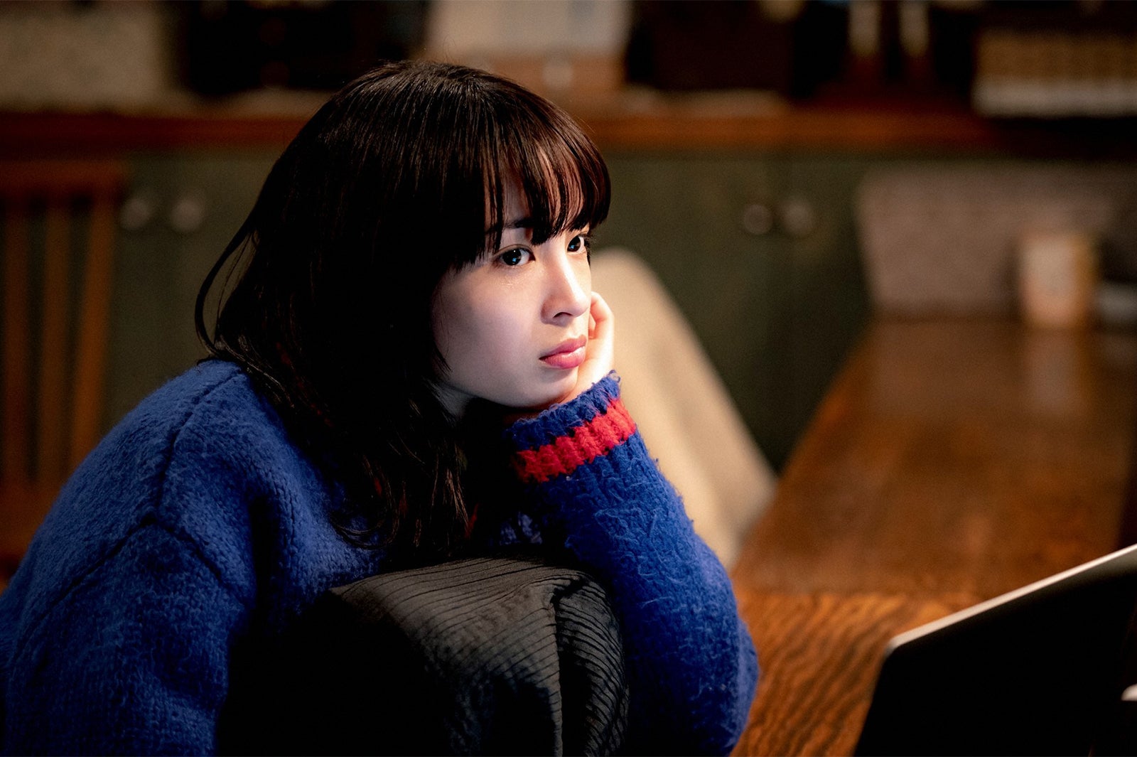 広瀬すず／「夕暮れに、手をつなぐ」第7話より（C）TBS