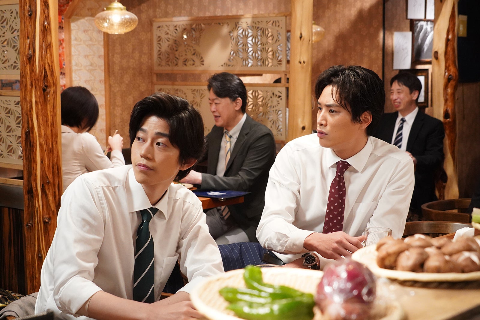 高橋健介、鈴木伸之／「悪女（わる）～働くのがカッコ悪いなんて誰が言った？～」第3話より（C）日本テレビ