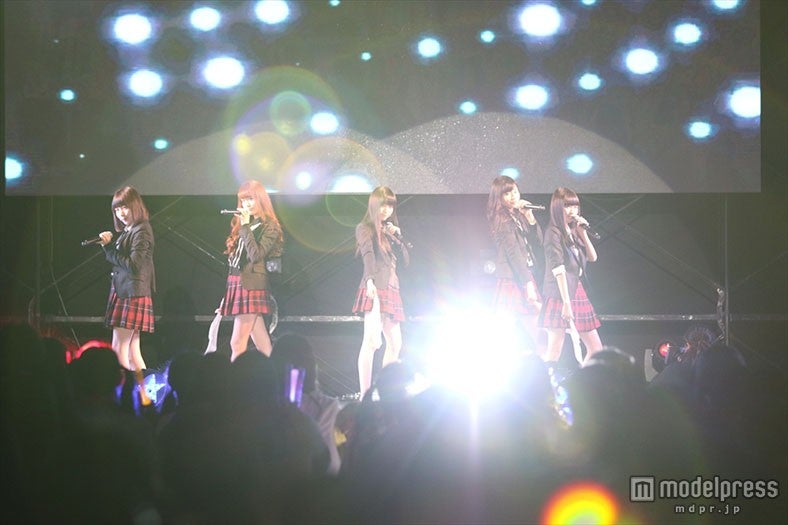 夢みるアドレセンス／ライブの様子