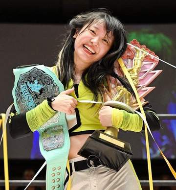 鈴芽が初優勝「ここで止まるつもりはない」プリプリ王者・荒井優希に挑戦決定、準Vの辰巳リカ「給料上げろ！」【東京女子】