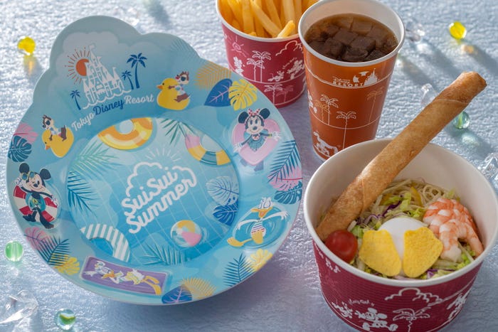 キャンプ・ウッドチャック・キッチン/スペシャルセット、スーベニアプレート付き¥2,510(C)Disney