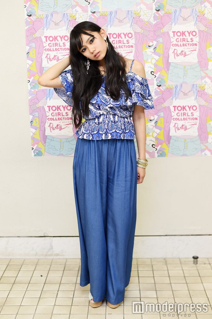 黒崎レイナ(C)モデルプレス