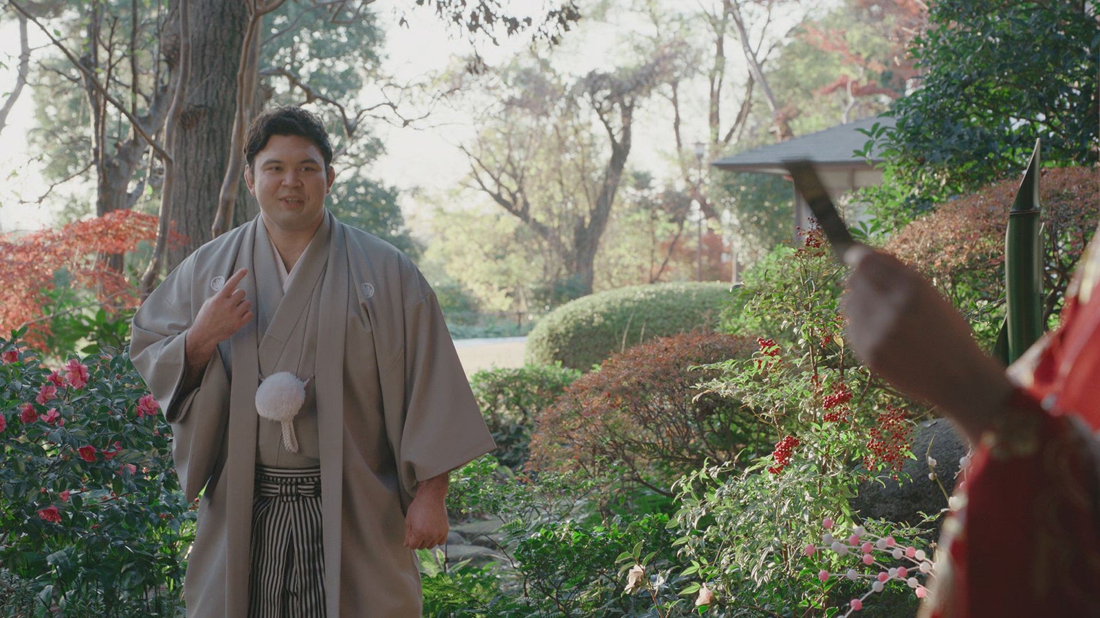 ウルフ・アロン／「お正月を写そう 2022 チェキ・エモい写真」篇より（提供写真）