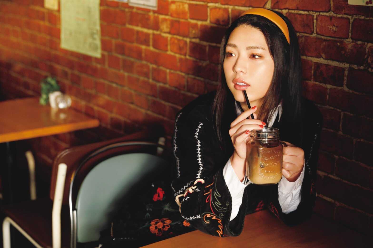 撮影：三宮幹史／井手上漠フォトエッセイ「normal？」（講談社）より
