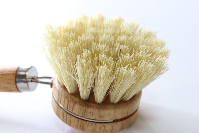 ダイソー　木柄ブラシ