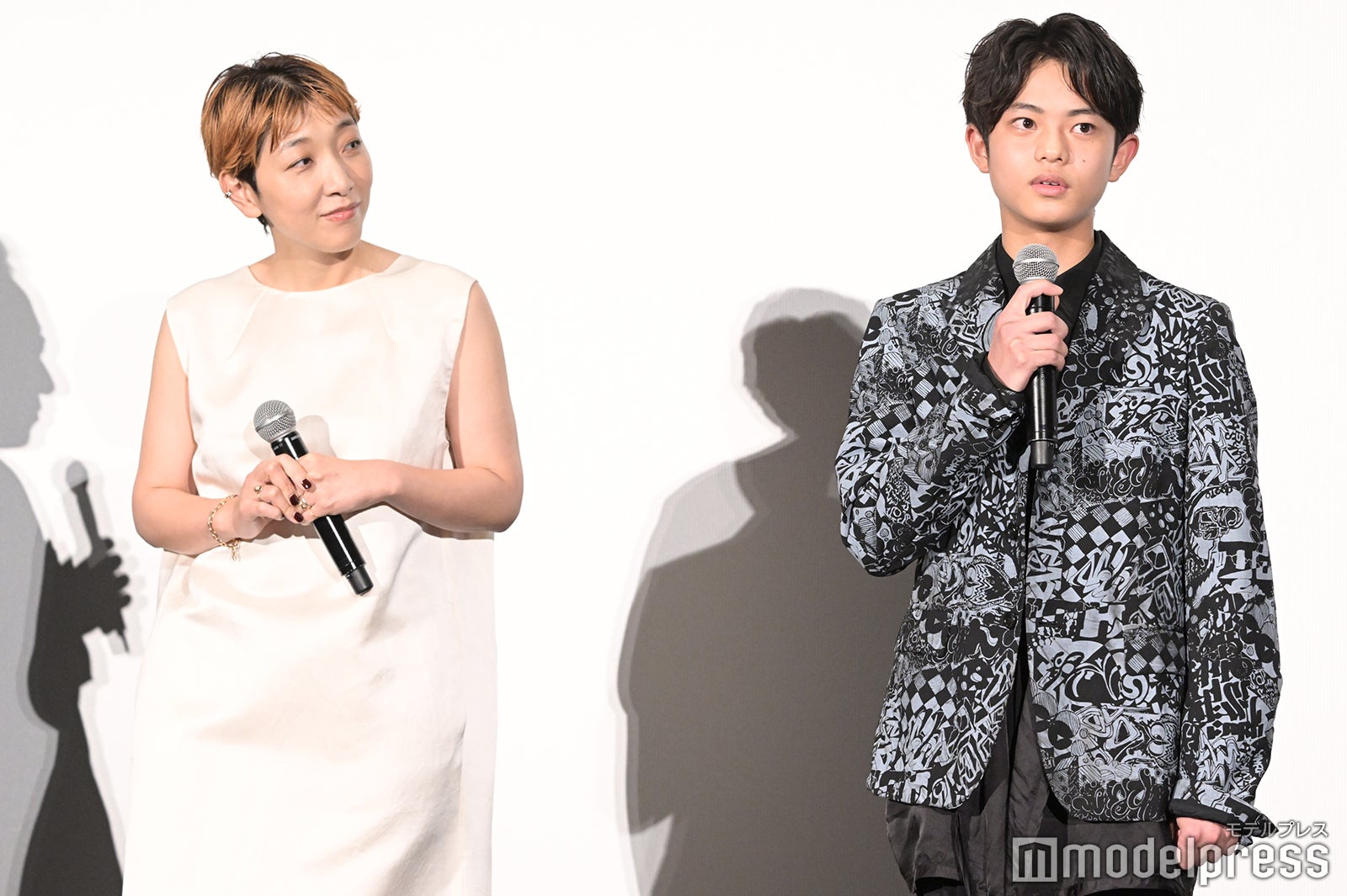 安藤サクラ、黒川想矢（C）モデルプレス