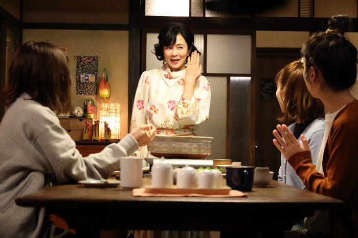 坂井真紀「若草物語―恋する姉妹と恋せぬ私―」第4話(C)日本テレビ