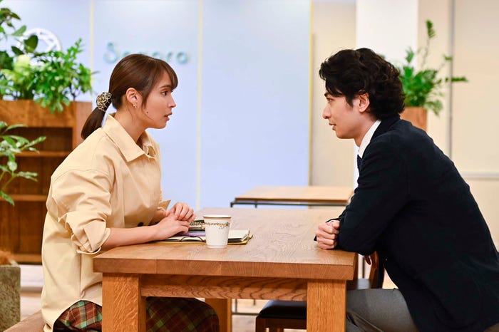 広瀬アリス、古川雄大「恋なんて、本気でやってどうするの?」第6話より(C)カンテレ