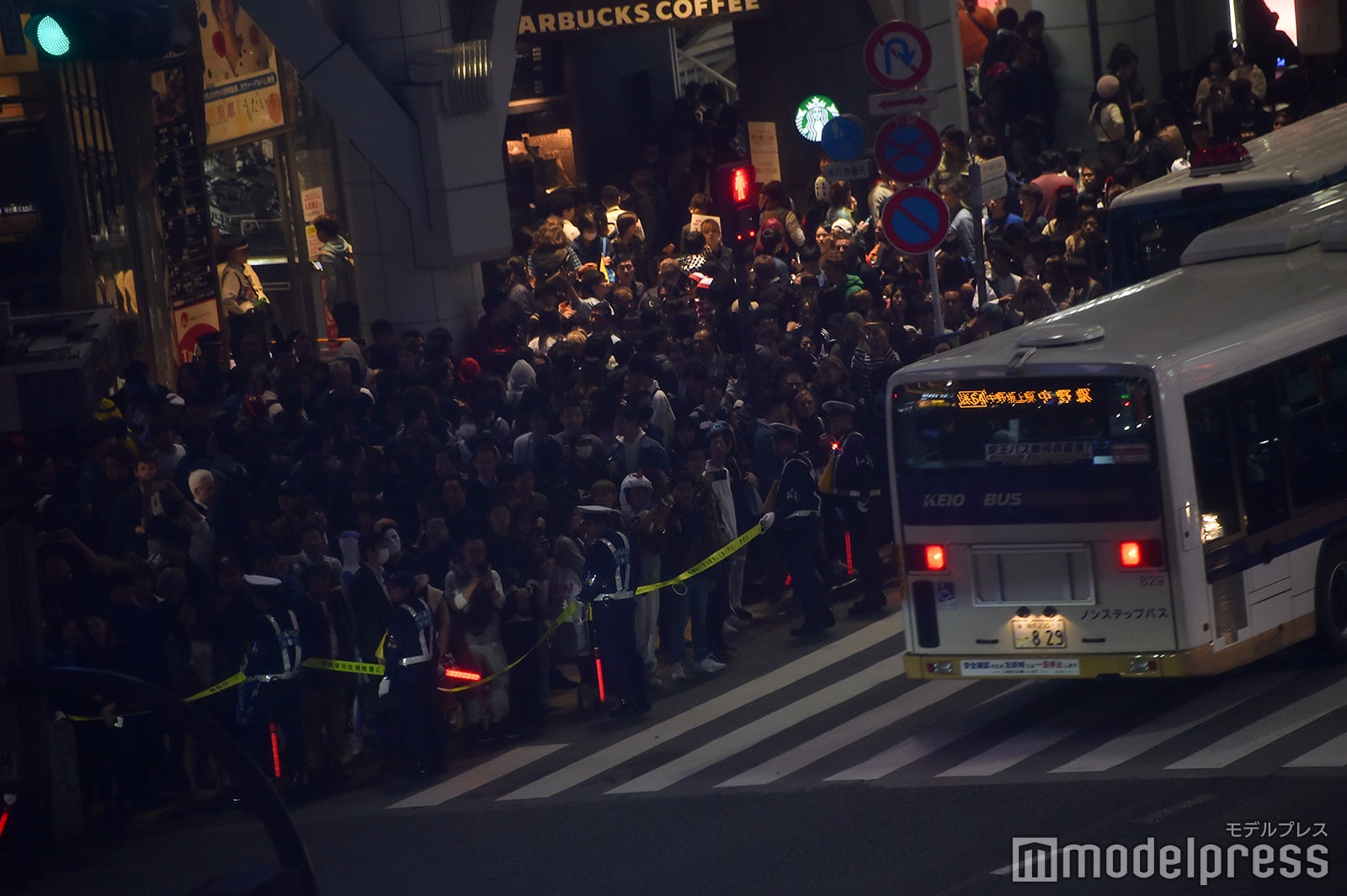 渋谷が大パニック！／2018年10月31日午後18時50分頃撮影 （C）モデルプレス