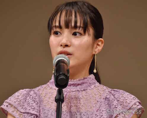 関水渚、ほぼ演技未経験で新人賞受賞 司会・門脇麦が優しさ見せる<第62回ブルーリボン賞>