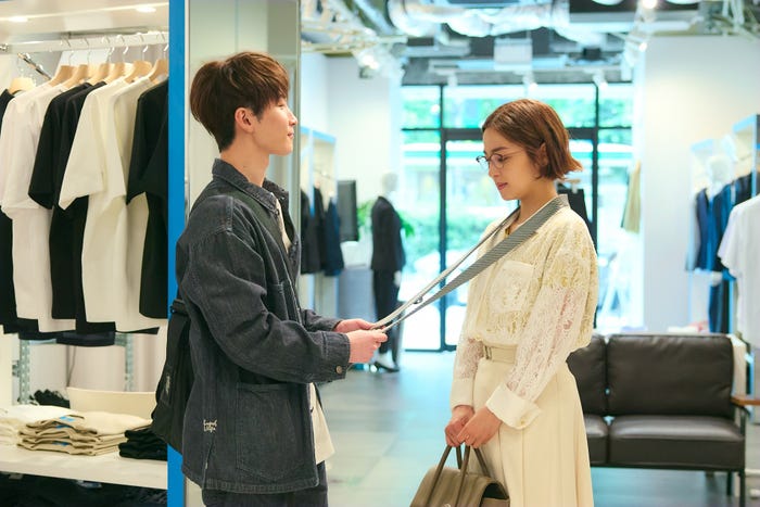 渡辺翔太、中村アン「もっと青島くんはいじわる」より(C)吉井ユウ・めちゃコミックオリジナル/テレビ朝日・ストームレーベルズ