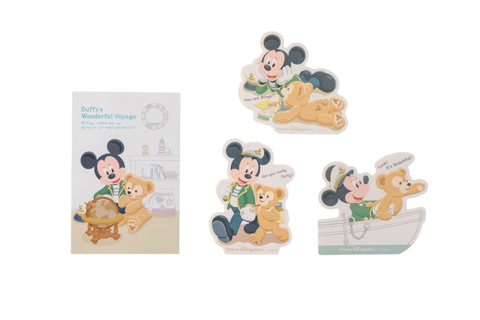ポストカード&ステッカー700円(C)Disney