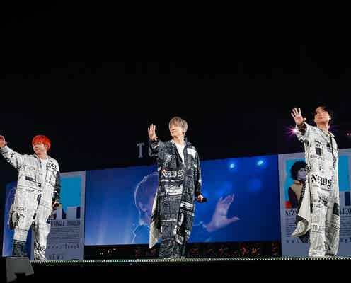 NEWS、涙の東京ドーム公演「一緒にいることを諦めないでいてくれてありがとう」結成20年の軌跡辿る<ライブレポ/セットリスト>