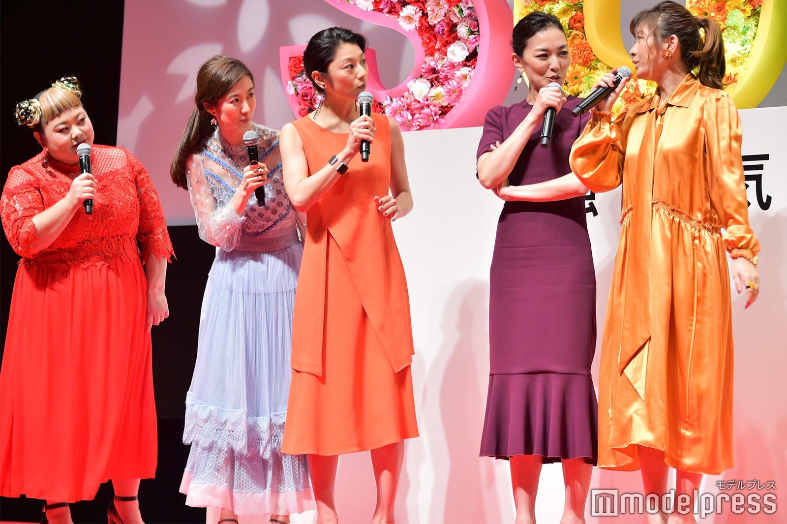 MCに言われるがまま90年代トークをスタートさせると止まらない渡辺直美、ともさかりえ、板谷由夏、篠原涼子 （C）モデルプレス