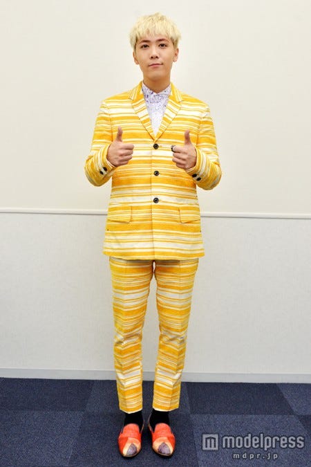 イ・ホンギ/楽屋にて